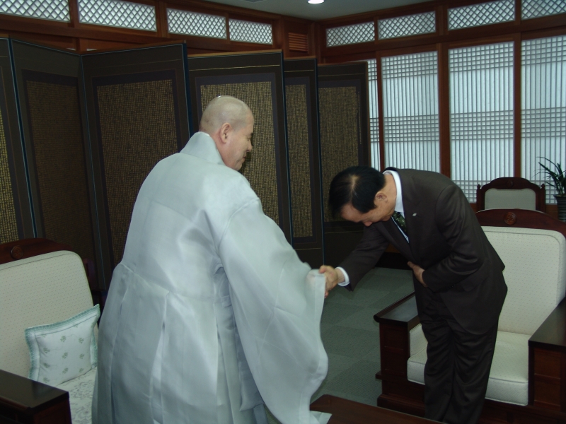 2011.06.07_국립공원공단 이사장 예방 (1)